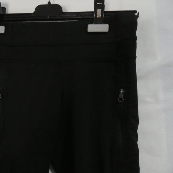 LULULEMON ATHLETICA | size 4 | Black Yoga Leggings | Mesh Panels | Zip Pockets - Picture 5 of 16